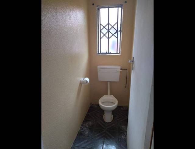 2 BEDROOM PROPERTY TO RENT IN PROTEA GLEN